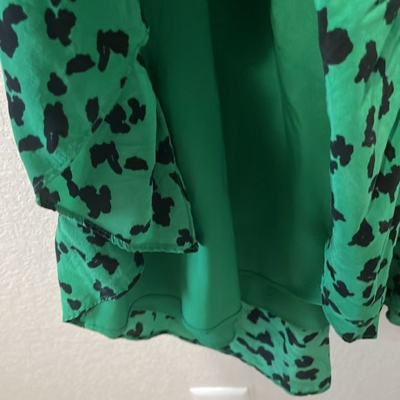 TANYA TAYLOR Nomi Wrap Dress Green Silk Print Ruffle Trim, Size 4 - Picture 10 of 15